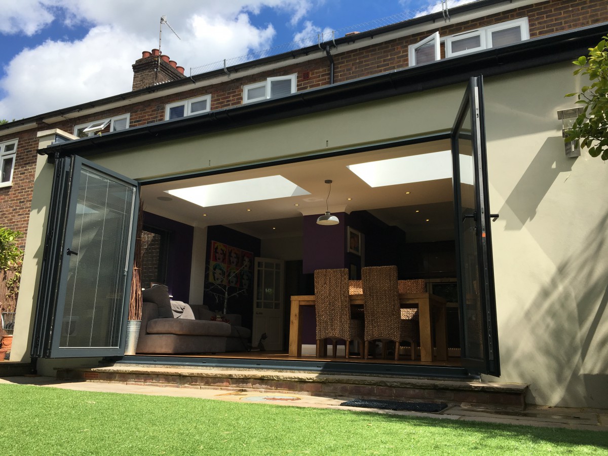 When our customers decided to extend their kitchen and build a stunning Orangery, they looked no further than Infinitus EAV to bring the smart tech to the build.